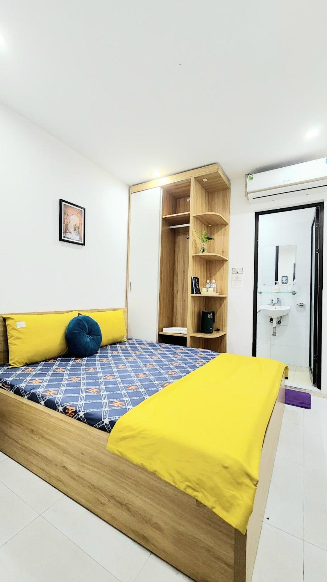 Hanoi Cozy Homestay Long Bien Экстерьер фото
